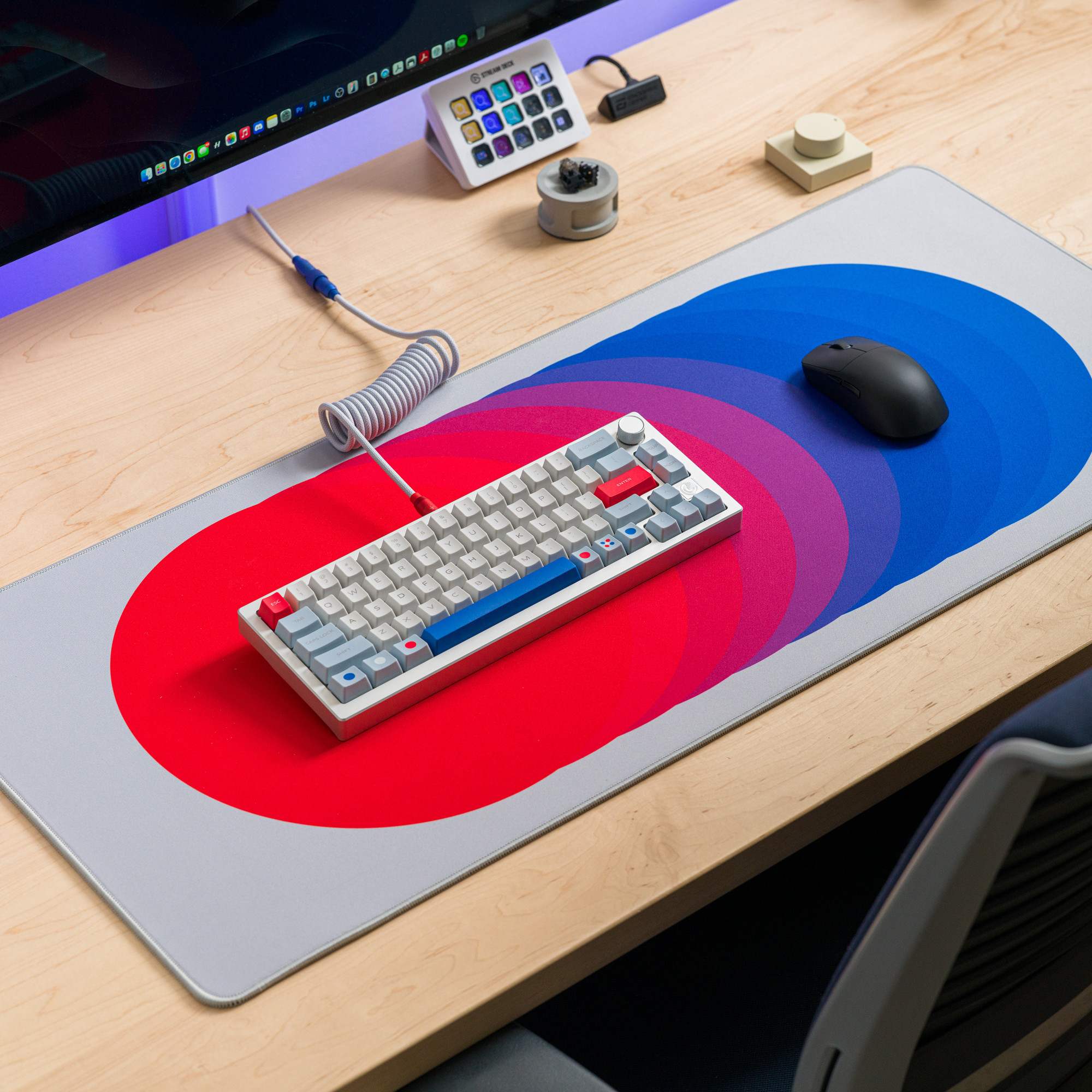 Premium ONEofZERO gaming desk setup