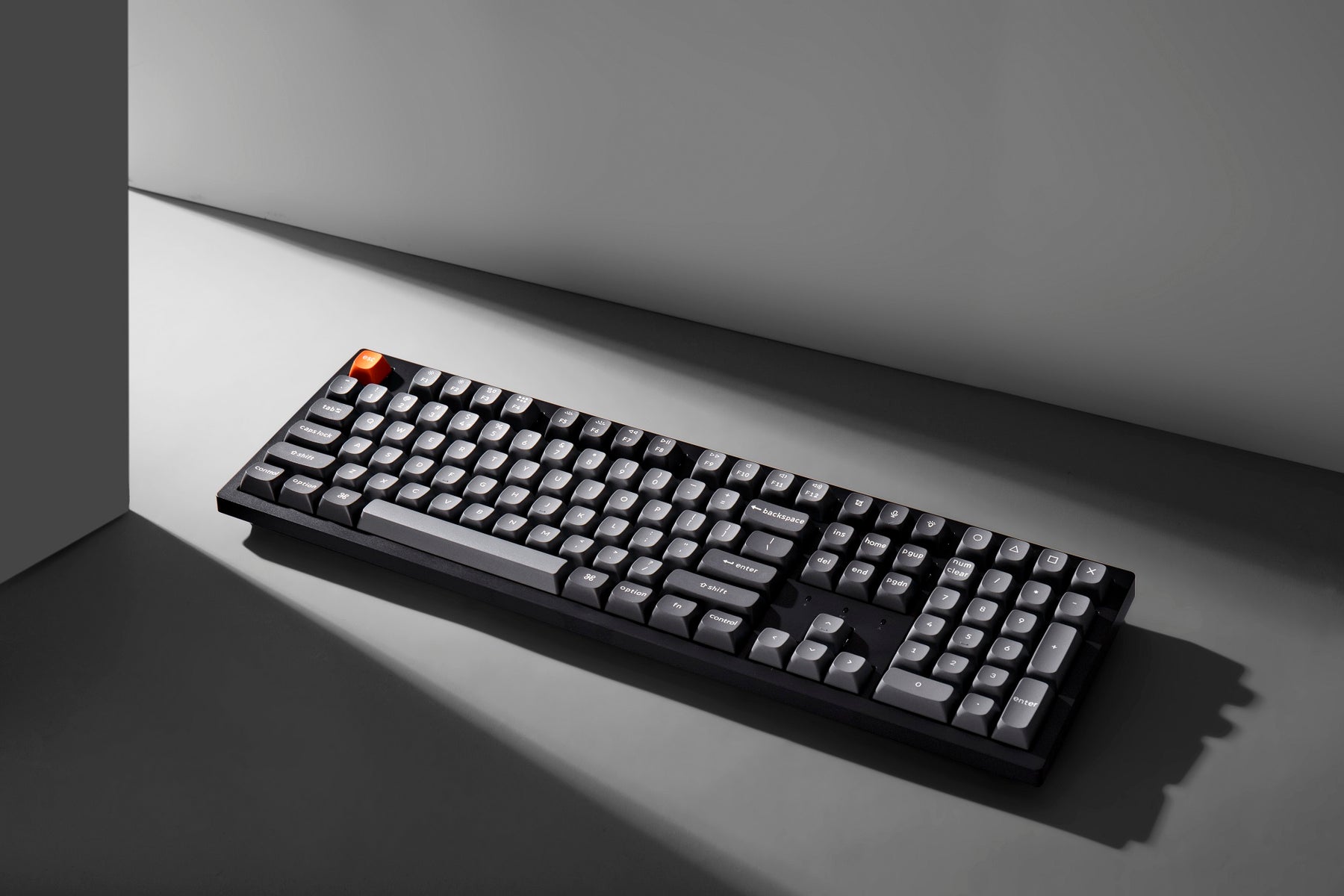 Keychron 10 Max - Wireless - Whited LED – ONEofZERO