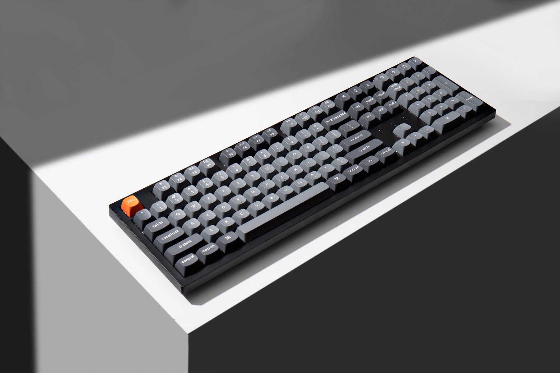 Keychron 10 Max - Wireless - Whited LED – ONEofZERO