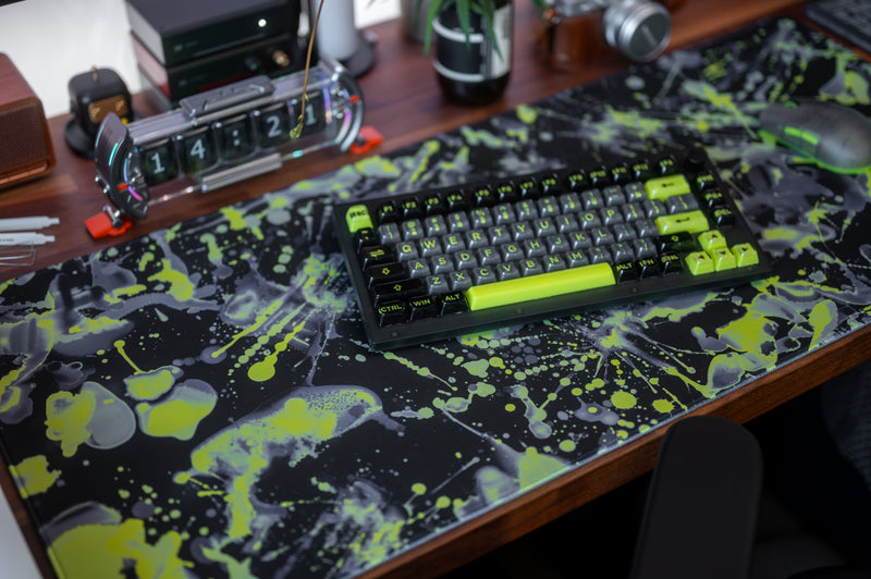 Splatter - ONEofZERO Large Cloth Deskpad